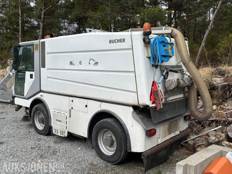 2010 Bucher CityCat 5000 feiebil / kostebil - Korisno/ Posebno vozilo: slika 4 2010 Bucher CityCat 5000 feiebil / kostebil - Korisno/ Posebno vozilo: slika 4