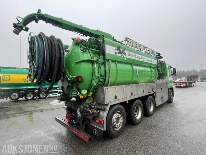 2010 VOLVO FH500 8X4 INTERCONSULT SS2343 BST3-17CR ADR SLAMSUGER MED HØYTRYKKSPYLER - 203576 KM. - Korisno/ Posebno vozilo: slika 4 2010 VOLVO FH500 8X4 INTERCONSULT SS2343 BST3-17CR ADR SLAMSUGER MED HØYTRYKKSPYLER - 203576 KM. - Korisno/ Posebno vozilo: slika 4
