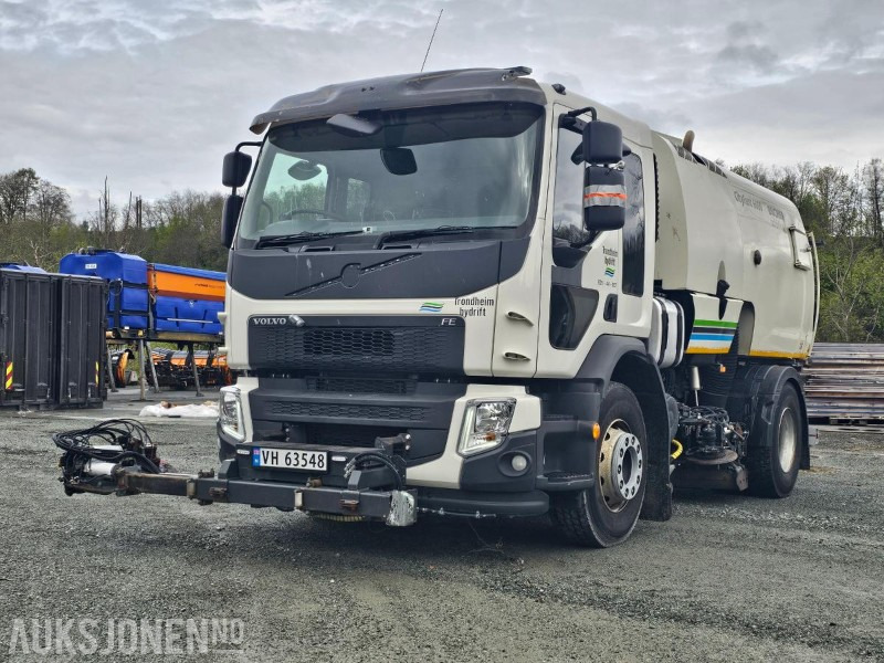 2014 Volvo FE Feiebil med Bucher Schörling CityFant 6000 påbygg/Komplett feiesystem - Korisno/ Posebno vozilo: slika 1 2014 Volvo FE Feiebil med Bucher Schörling CityFant 6000 påbygg/Komplett feiesystem - Korisno/ Posebno vozilo: slika 1