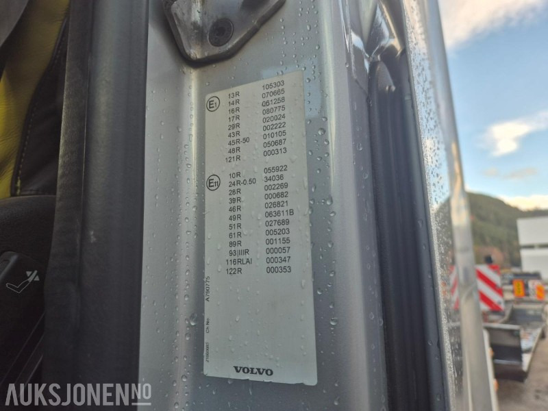 Korisno/ Posebno vozilo 2017 Volvo FH 16 / 750, 8x4+2 Tungtrekker med 2019 Vang 3+1 akslet brønnhenger: slika 42 Korisno/ Posebno vozilo 2017 Volvo FH 16 / 750, 8x4+2 Tungtrekker med 2019 Vang 3+1 akslet brønnhenger: slika 42