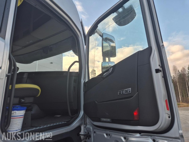 Korisno/ Posebno vozilo 2017 Volvo FH 16 / 750, 8x4+2 Tungtrekker med 2019 Vang 3+1 akslet brønnhenger: slika 43 Korisno/ Posebno vozilo 2017 Volvo FH 16 / 750, 8x4+2 Tungtrekker med 2019 Vang 3+1 akslet brønnhenger: slika 43