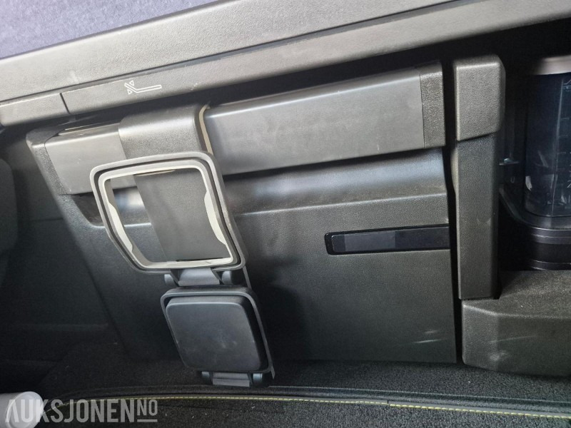 Korisno/ Posebno vozilo 2017 Volvo FH 16 / 750, 8x4+2 Tungtrekker med 2019 Vang 3+1 akslet brønnhenger: slika 37 Korisno/ Posebno vozilo 2017 Volvo FH 16 / 750, 8x4+2 Tungtrekker med 2019 Vang 3+1 akslet brønnhenger: slika 37