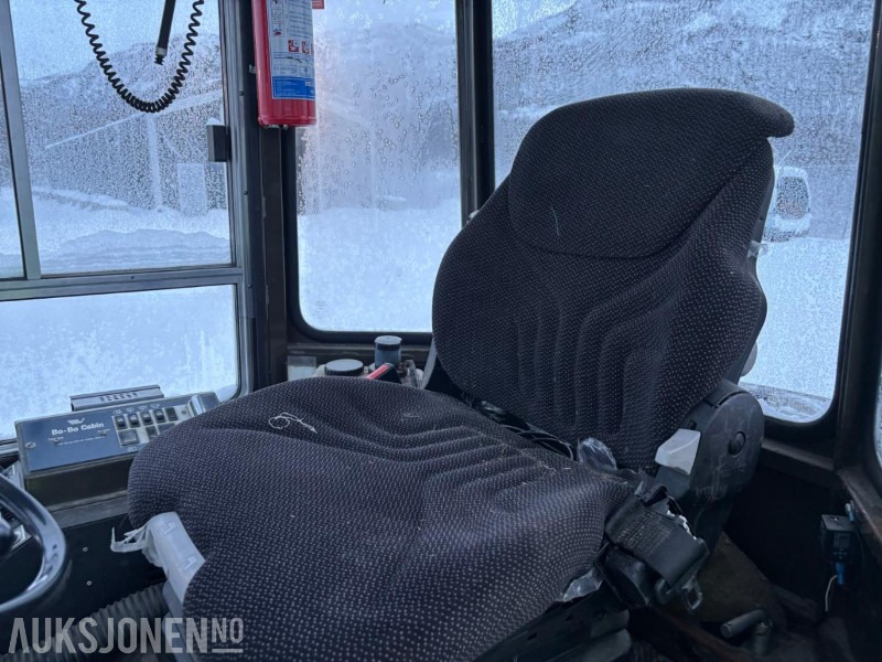 1986 Komatsu FD-45-T4 motvekts truck - Oprema za rukovanje materijalima: slika 5 1986 Komatsu FD-45-T4 motvekts truck - Oprema za rukovanje materijalima: slika 5