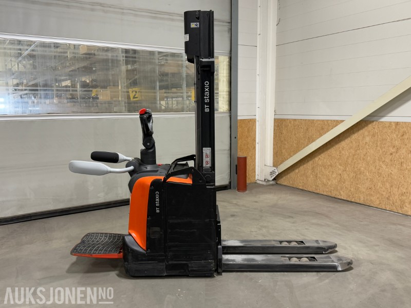 2018 Toyota - Pallestabler - SPE 120 1200 KG Pallestabler - Oprema za rukovanje materijalima: slika 1 2018 Toyota - Pallestabler - SPE 120 1200 KG Pallestabler - Oprema za rukovanje materijalima: slika 1