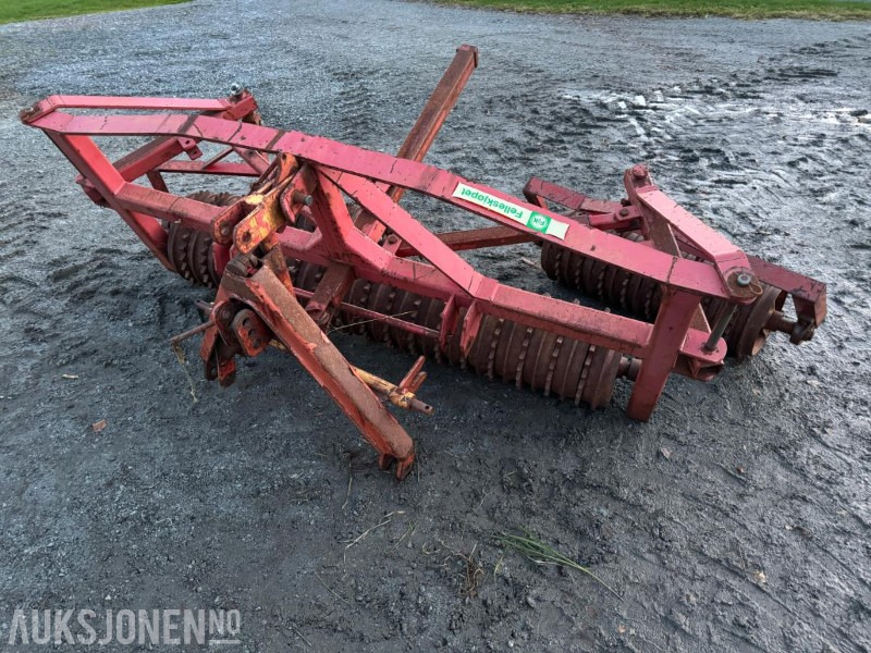 Åker rulle til traktor - Poljoprivredna mašina: slika 4 Åker rulle til traktor - Poljoprivredna mašina: slika 4