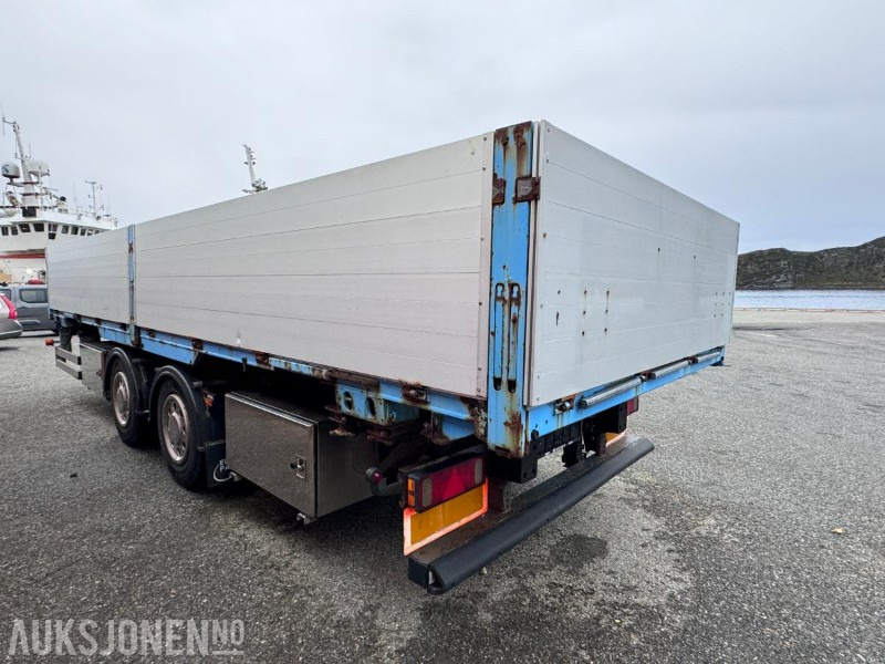 2002 Goebel & Sohn Containerchassi / Boggi kjerre med Køgel 745 Vekselflak med aluminiumskarmer - Prikolica: slika 4 2002 Goebel & Sohn Containerchassi / Boggi kjerre med Køgel 745 Vekselflak med aluminiumskarmer - Prikolica: slika 4