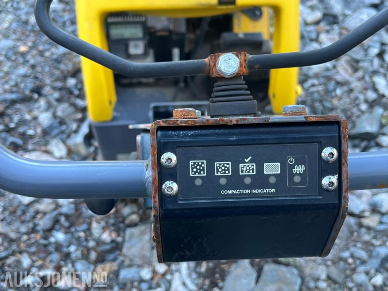 Vibroplate/hoppetusse Atlas LG400 - Valjak: slika 5 Vibroplate/hoppetusse Atlas LG400 - Valjak: slika 5