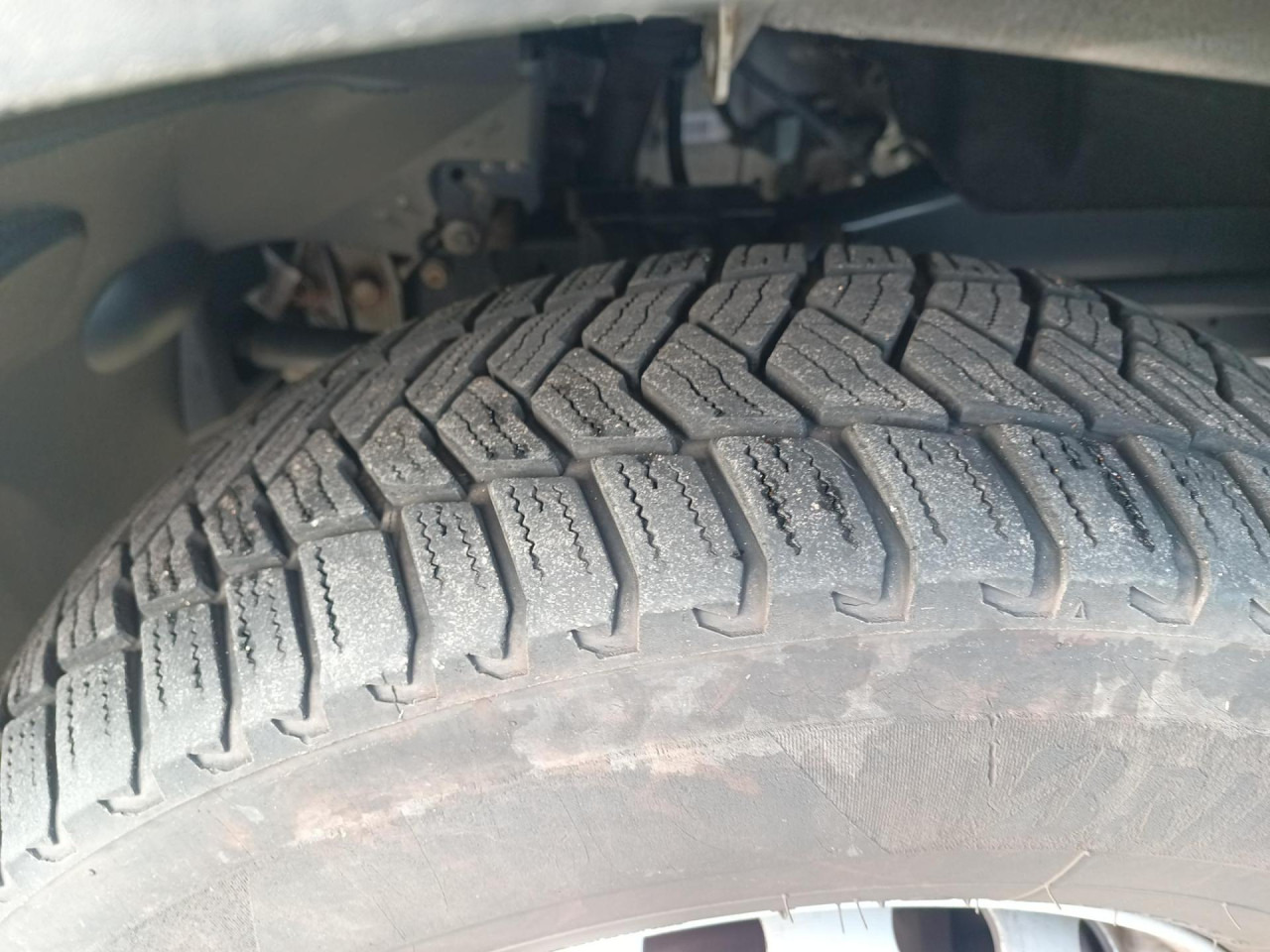 IVECO Daily 70C18A8 - Dostavno vozilo sa zatvorenim sandukom: slika 4 IVECO Daily 70C18A8 - Dostavno vozilo sa zatvorenim sandukom: slika 4