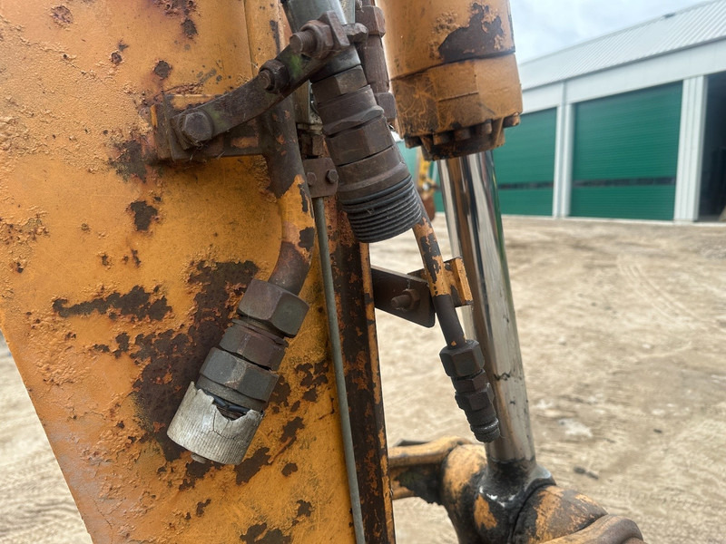 Bager guseničar Case 688 B 16 ton: slika 15