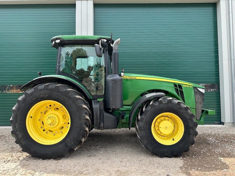John Deere 8335R AutoPower - Traktor: slika 4 John Deere 8335R AutoPower - Traktor: slika 4