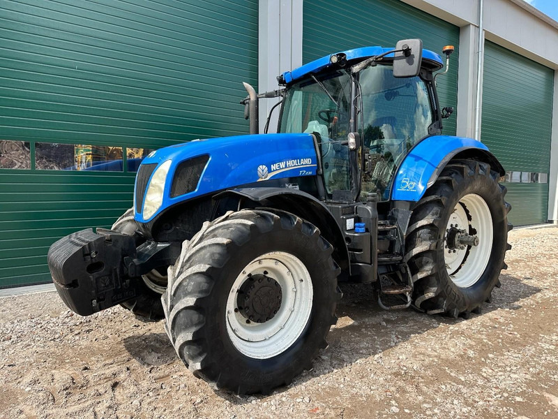 New Holland T7.235 Power Command - Traktor: slika 1 New Holland T7.235 Power Command - Traktor: slika 1