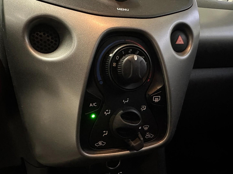 Hečbek Peugeot 108  1.0 e-VTi Envy - Recent APK - Airco - 5 deurs - Metallic: slika 8