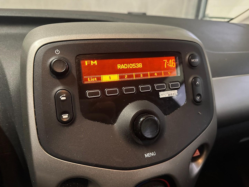 Hečbek Peugeot 108  1.0 e-VTi Envy - Recent APK - Airco - 5 deurs - Metallic: slika 7