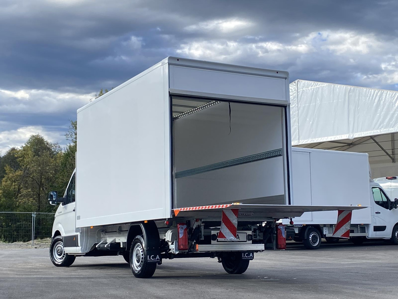 Novu Dostavno vozilo sa zatvorenim sandukom MAN TGE 3.180 RS4490 1+2, 180PS, 2.0L | ALU-BOX 4200mm + LADERAMPE: slika 14