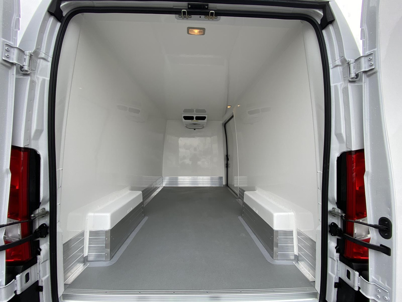 Novu Dostavno vozilo hladnjača PEUGEOT BOXER L3H2 180PS CONFORT 335 / FRISCHDIENST BIS 0 + KONVEKTA FK2321 12-230V: slika 20