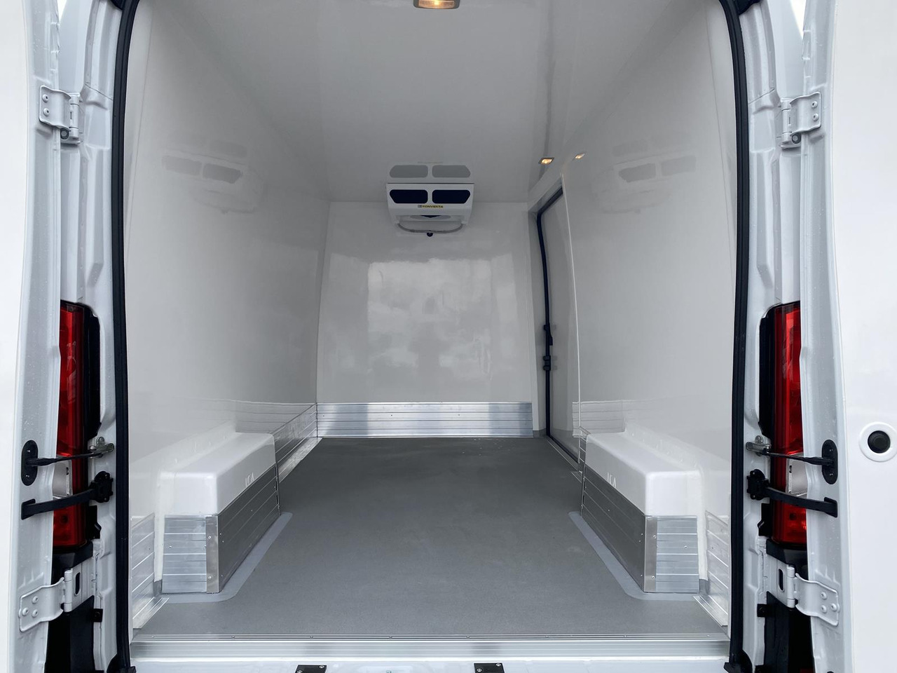 Novu Dostavno vozilo hladnjača PEUGEOT BOXER L3H2 180PS CONFORT 335 / FRISCHDIENST BIS 0 + KONVEKTA FK2321 12-230V: slika 12