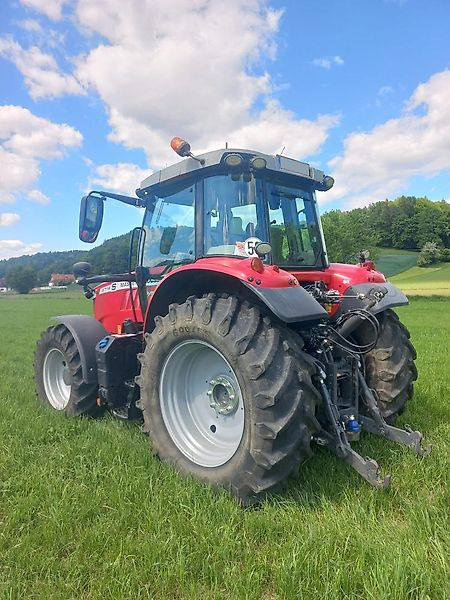 Massey Ferguson MF 6714 S Dyna-VT - Traktor: slika 4 Massey Ferguson MF 6714 S Dyna-VT - Traktor: slika 4