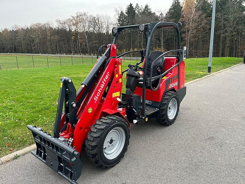 Schäffer 2028 SLT - Zglobni utovarivač: slika 2 Schäffer 2028 SLT - Zglobni utovarivač: slika 2
