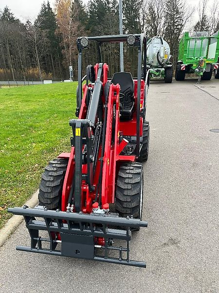 Schäffer 2028 SLT - Zglobni utovarivač: slika 3 Schäffer 2028 SLT - Zglobni utovarivač: slika 3