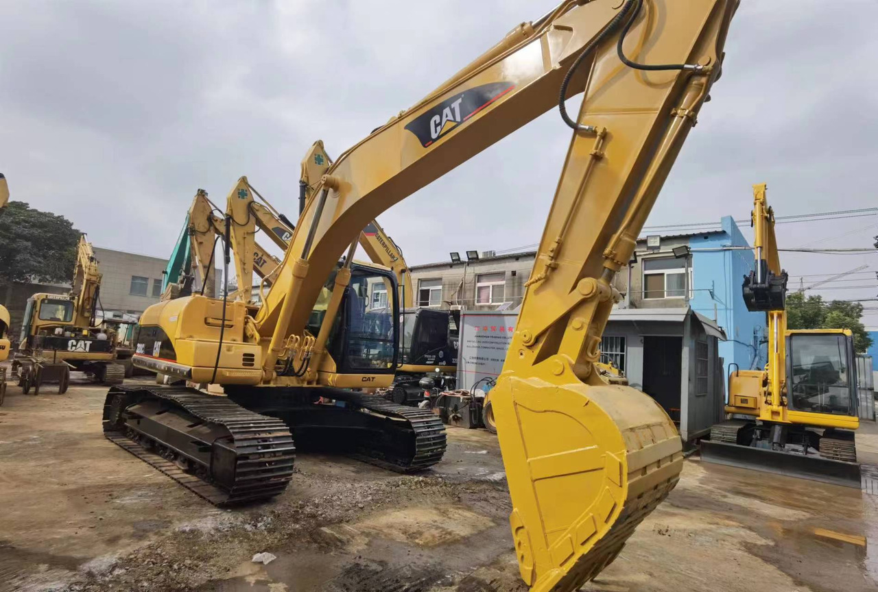 Caterpillar 320Cl 320C Used Excavator CAT 320 320D 320D2 320GC Crawler Hydraulic Excavator in Excellent Condition - Bager guseničar: slika 4 Caterpillar 320Cl 320C Used Excavator CAT 320 320D 320D2 320GC Crawler Hydraulic Excavator in Excellent Condition - Bager guseničar: slika 4