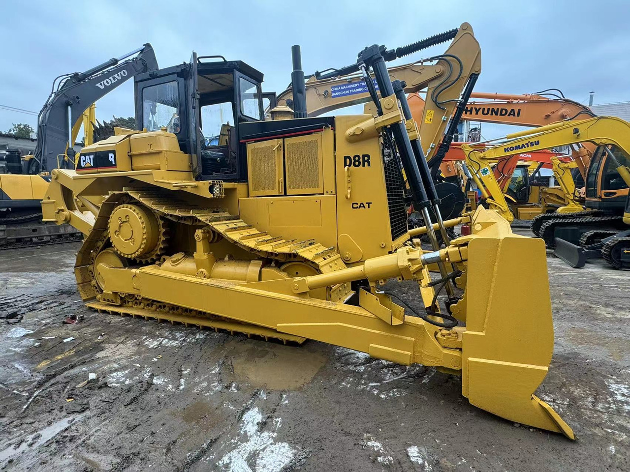 Caterpillar CAT D8R D8T D7H D7R D7G D7R D7E Used Bulldozer in Excellent Work Condition for Slae - Buldožer: slika 4 Caterpillar CAT D8R D8T D7H D7R D7G D7R D7E Used Bulldozer in Excellent Work Condition for Slae - Buldožer: slika 4