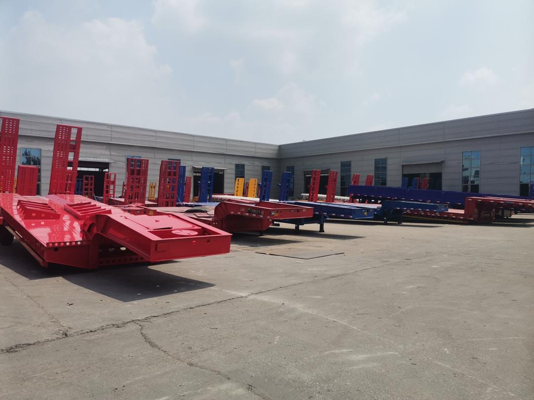 ZHICHENG Semi Flat Bed Low Bed in length 8M, 10M, 12M, 14M,16M - Niska poluprikolica za prevoz: slika 2 ZHICHENG Semi Flat Bed Low Bed in length 8M, 10M, 12M, 14M,16M - Niska poluprikolica za prevoz: slika 2