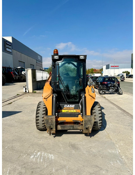 Case SR210 - Utovarivač točkaš: slika 2 Case SR210 - Utovarivač točkaš: slika 2