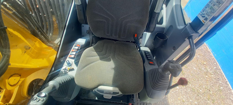 Bager točkaš Komatsu PW180-10: slika 16