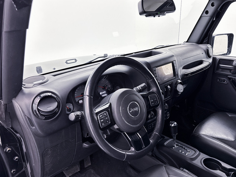 Jeep Wrangler 2.8 CRD Night Eagle Grijs Kenteken Cruise Control Navigatie Airco Trekhaak 4X4 Alpine Audio - Mali kombi: slika 5 Jeep Wrangler 2.8 CRD Night Eagle Grijs Kenteken Cruise Control Navigatie Airco Trekhaak 4X4 Alpine Audio - Mali kombi: slika 5