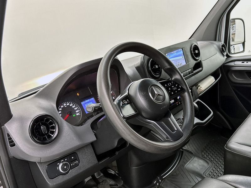 Mercedes-Benz Sprinter 316 2.2 CDI L2H2 164pk Navigatie Camera Trekhaak - Furgon: slika 5 Mercedes-Benz Sprinter 316 2.2 CDI L2H2 164pk Navigatie Camera Trekhaak - Furgon: slika 5