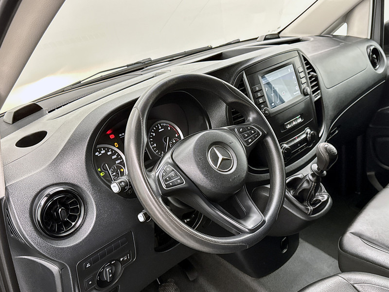 Mercedes-Benz Vito 116 CDI Lang Navigatie Camera + sensoren Cruise control Trekhaak Cruise control - Mali kombi: slika 4 Mercedes-Benz Vito 116 CDI Lang Navigatie Camera + sensoren Cruise control Trekhaak Cruise control - Mali kombi: slika 4