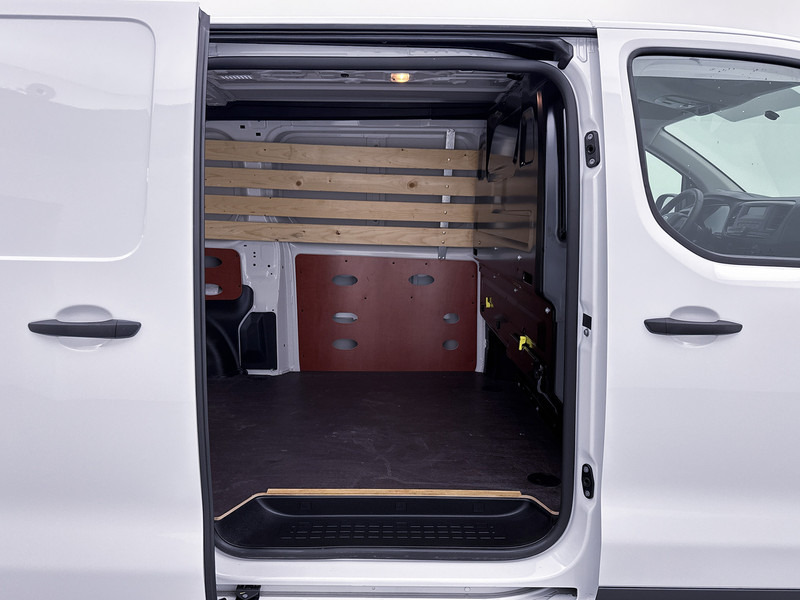 Mali kombi Toyota ProAce Worker 2.0 D-4D Cool Long L3 Cruise Control Betimmering Euro 6: slika 17