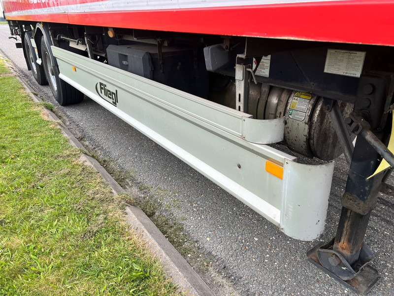 Fliegl SZS 330 Gesloten oplegger 2 Axle / / Ladklep - Poluprikolica sa zatvorenim sandukom: slika 4 Fliegl SZS 330 Gesloten oplegger 2 Axle / / Ladklep - Poluprikolica sa zatvorenim sandukom: slika 4