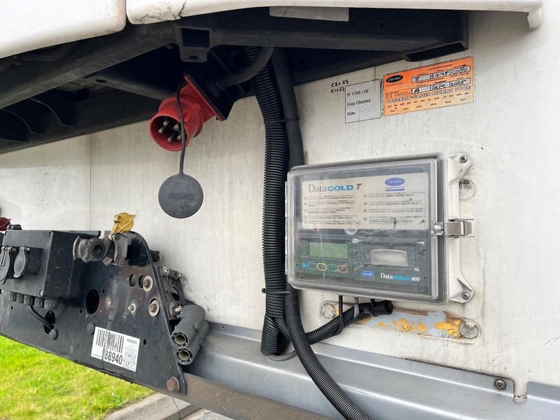 Kögel 3 assige koeloplegger Lift axle / Carrier Vector 1950 - Poluprikolica hladnjače: slika 5 Kögel 3 assige koeloplegger Lift axle / Carrier Vector 1950 - Poluprikolica hladnjače: slika 5