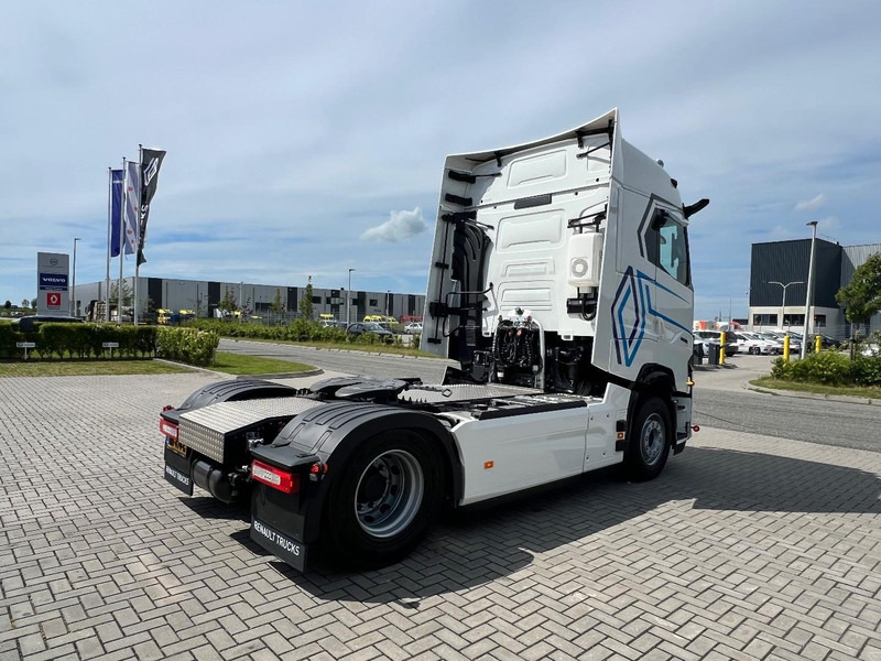 Renault T480 T-HIGH 4x2 Trekker Standclima / 2x Tank / New - Tegljač: slika 5 Renault T480 T-HIGH 4x2 Trekker Standclima / 2x Tank / New - Tegljač: slika 5