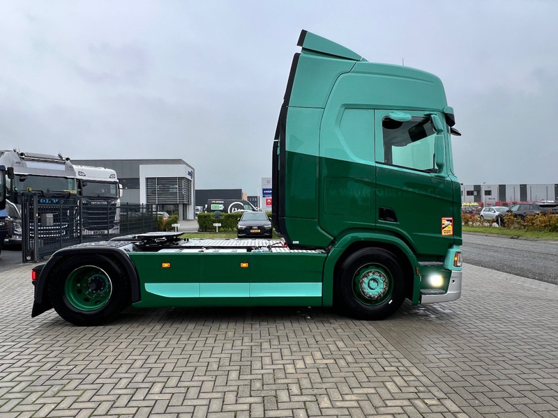 Scania R450 NGS 4x2 Trekker 2x Tank / Full Spoiler / Smarttachograaf - Tegljač: slika 4 Scania R450 NGS 4x2 Trekker 2x Tank / Full Spoiler / Smarttachograaf - Tegljač: slika 4