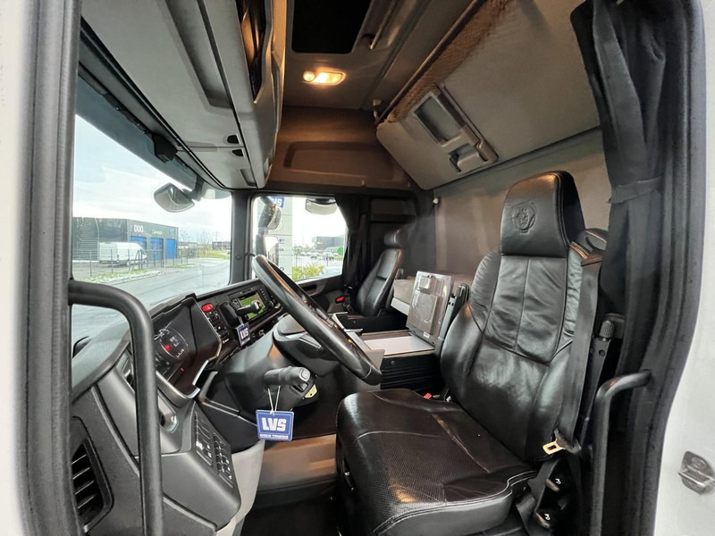 Tegljač Scania R540 6x2 NGS 6x2 Trekker Retarder / Highline / 572.222 km: slika 16 Tegljač Scania R540 6x2 NGS 6x2 Trekker Retarder / Highline / 572.222 km: slika 16