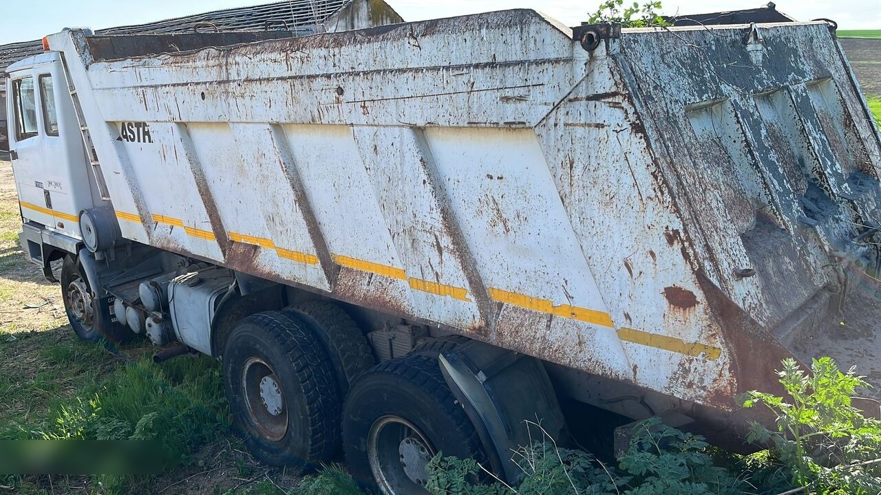 Astra BM 305 FT F1100 6X4 TRAKKER INDUSTRIAL - Istovarivač: slika 4 Astra BM 305 FT F1100 6X4 TRAKKER INDUSTRIAL - Istovarivač: slika 4