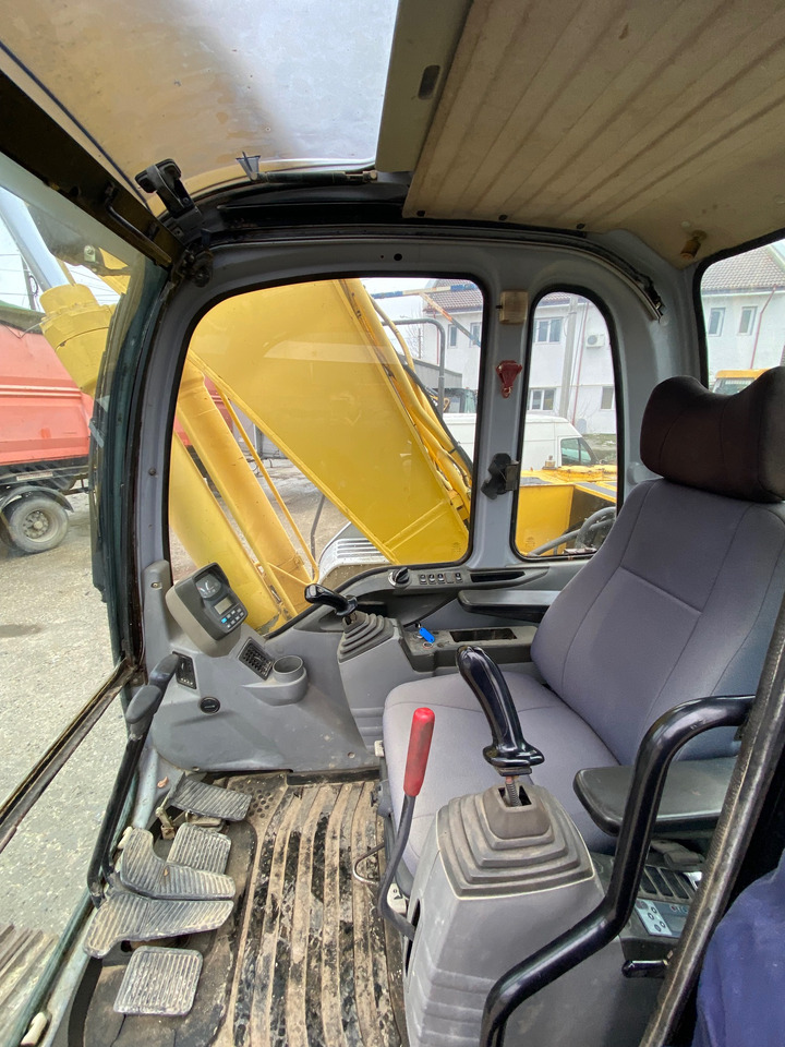 New Holland Kobelco E 215 22 T Klima - Bager guseničar: slika 2 New Holland Kobelco E 215 22 T Klima - Bager guseničar: slika 2