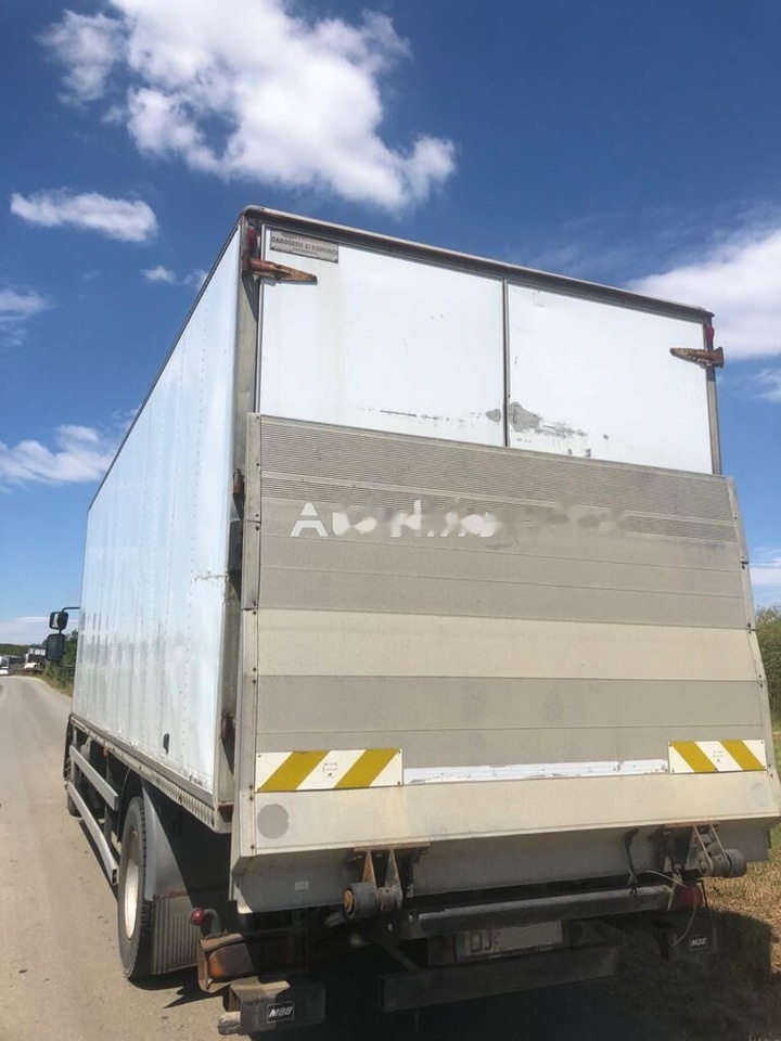 Renault DXI 280 12 T - unic proprietar - - Kamion sa zatvorenim sandukom: slika 4 Renault DXI 280 12 T - unic proprietar - - Kamion sa zatvorenim sandukom: slika 4