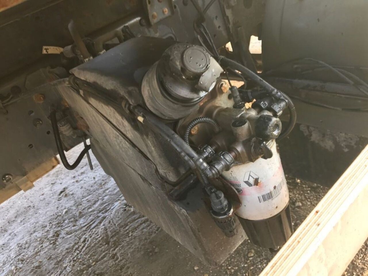 Kamion sa tovarnim sandukom Renault Midlum DXI Adr Transport Butelii: slika 6 Kamion sa tovarnim sandukom Renault Midlum DXI Adr Transport Butelii: slika 6