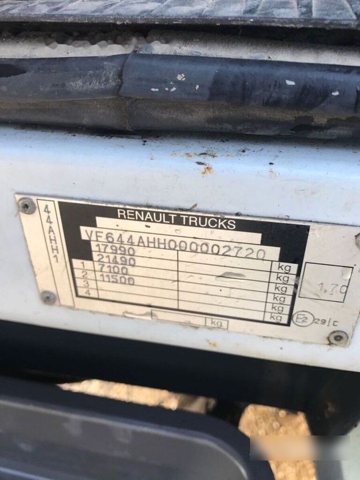 Kamion sa tovarnim sandukom Renault Midlum DXI Adr Transport Butelii: slika 9 Kamion sa tovarnim sandukom Renault Midlum DXI Adr Transport Butelii: slika 9