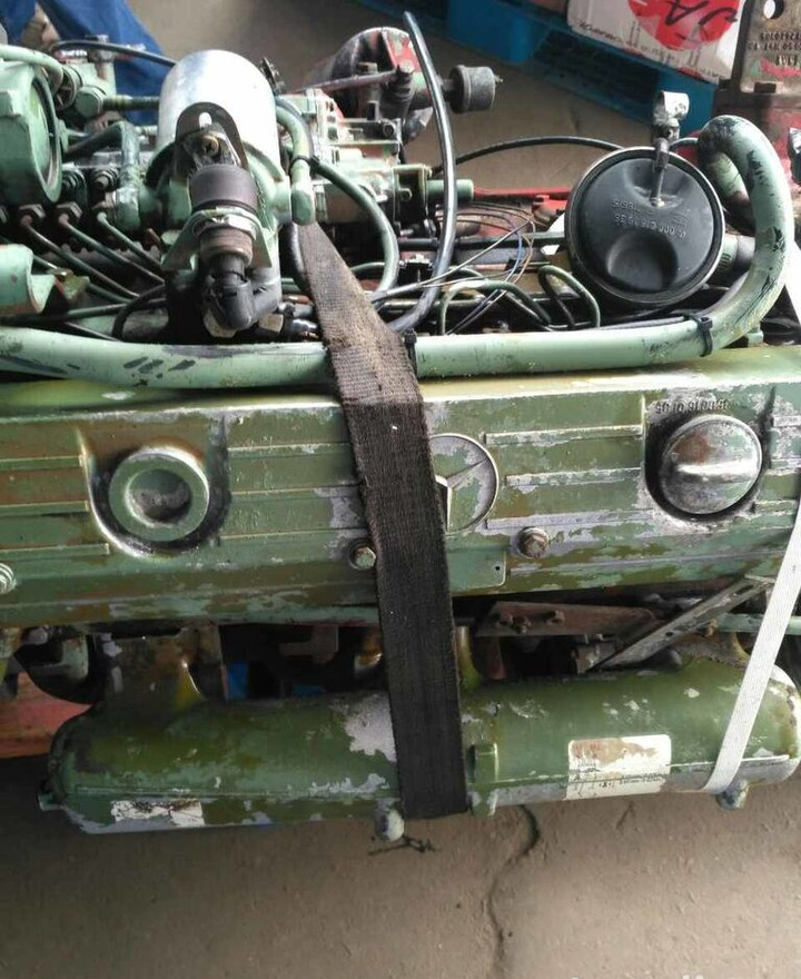 Mercedes-Benz OM366A 170 E2 Mercedes-Benz 814 - Motor za Kamion: slika 1 Mercedes-Benz OM366A 170 E2 Mercedes-Benz 814 - Motor za Kamion: slika 1
