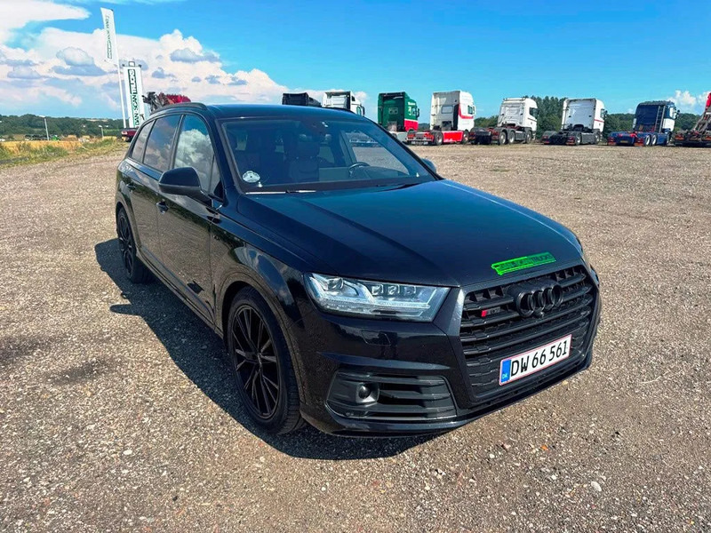 Audi SQ7 Black Edition. panoramo sun roof. . oil heater. head up display. 21" alu weels. night vision. B&O sound system. - SUV: slika 5 Audi SQ7 Black Edition. panoramo sun roof. . oil heater. head up display. 21" alu weels. night vision. B&O sound system. - SUV: slika 5