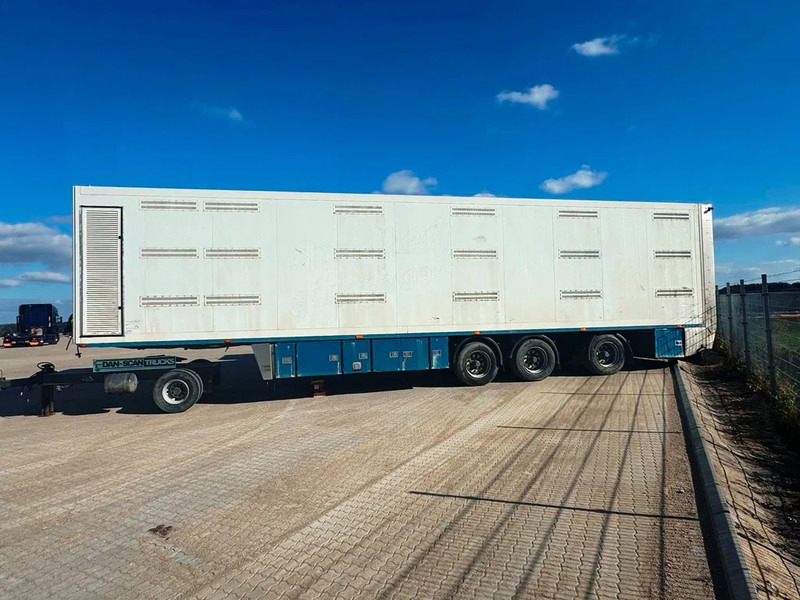 Fliegl Vandborg 3 stock pigs trailer inkl. new Dolly - Poluprikolica za prevoz stoke: slika 3 Fliegl Vandborg 3 stock pigs trailer inkl. new Dolly - Poluprikolica za prevoz stoke: slika 3