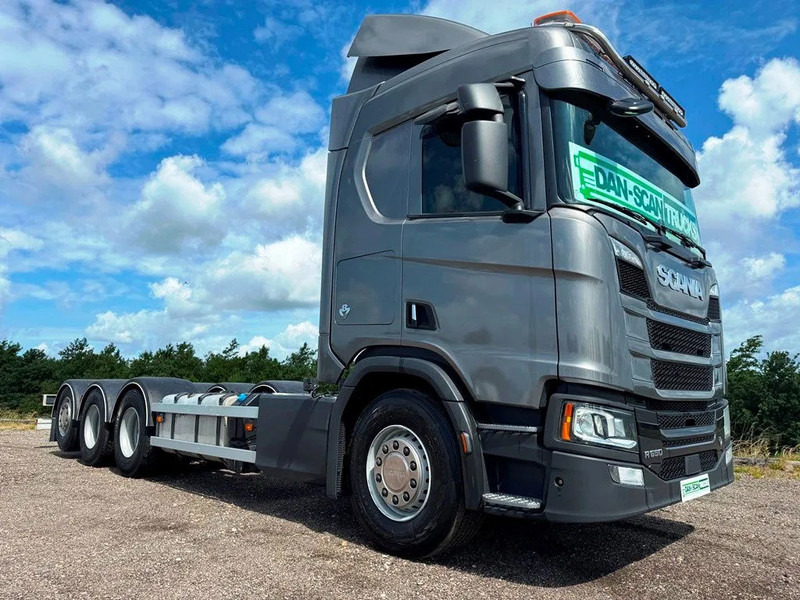 Scania R650 V8 NGS Steel / Air suspension. 4550mm weelbase. - Kamion sa golom šasijom i zatvorenom kabinom: slika 4 Scania R650 V8 NGS Steel / Air suspension. 4550mm weelbase. - Kamion sa golom šasijom i zatvorenom kabinom: slika 4