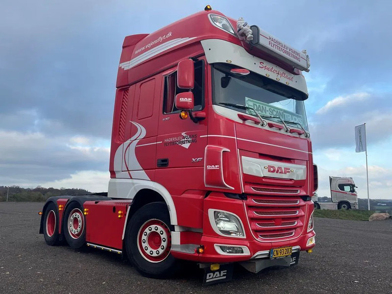 DAF XF 530 Twensteer Special interior. Full Air suspension Hydr. system - Tegljač: slika 2 DAF XF 530 Twensteer Special interior. Full Air suspension Hydr. system - Tegljač: slika 2
