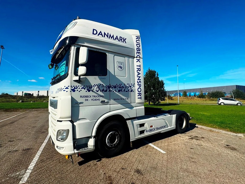 DAF XF 530 god tractor unit - Tegljač: slika 4 DAF XF 530 god tractor unit - Tegljač: slika 4