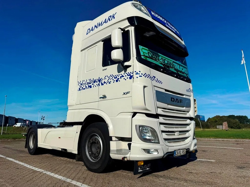 DAF XF 530 god tractor unit - Tegljač: slika 1 DAF XF 530 god tractor unit - Tegljač: slika 1