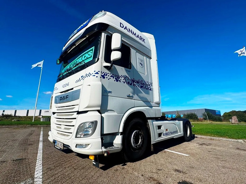 DAF XF 530 god tractor unit - Tegljač: slika 2 DAF XF 530 god tractor unit - Tegljač: slika 2